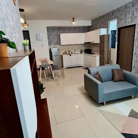 J&J Vacation Home@Novo8 Residence Kampong Tambak Exterior photo