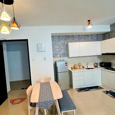 J&J Vacation Home@Novo8 Residence Kampong Tambak Exterior photo
