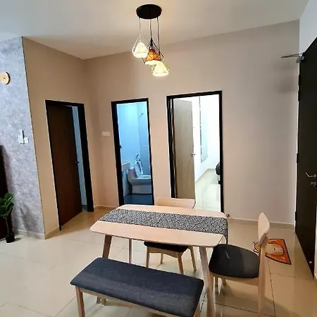 J&J Vacation Home@Novo8 Residence Kampong Tambak Exterior photo