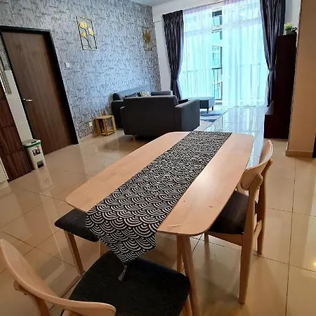 J&J Vacation Home@Novo8 Residence Kampong Tambak Exterior photo