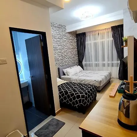 J&J Vacation Home@Novo8 Residence Kampong Tambak Exterior photo