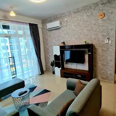 J&J Vacation Home@Novo8 Residence Kampong Tambak Exterior photo