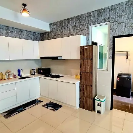 J&J Vacation Home@Novo8 Residence Kampong Tambak Exterior photo